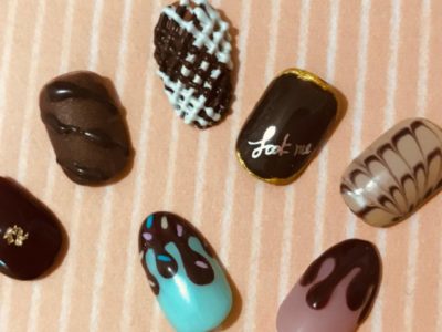 ジェルネイルで バレンタイン特集 チョコレートネイルのやり方6種 にいののぞみブログ